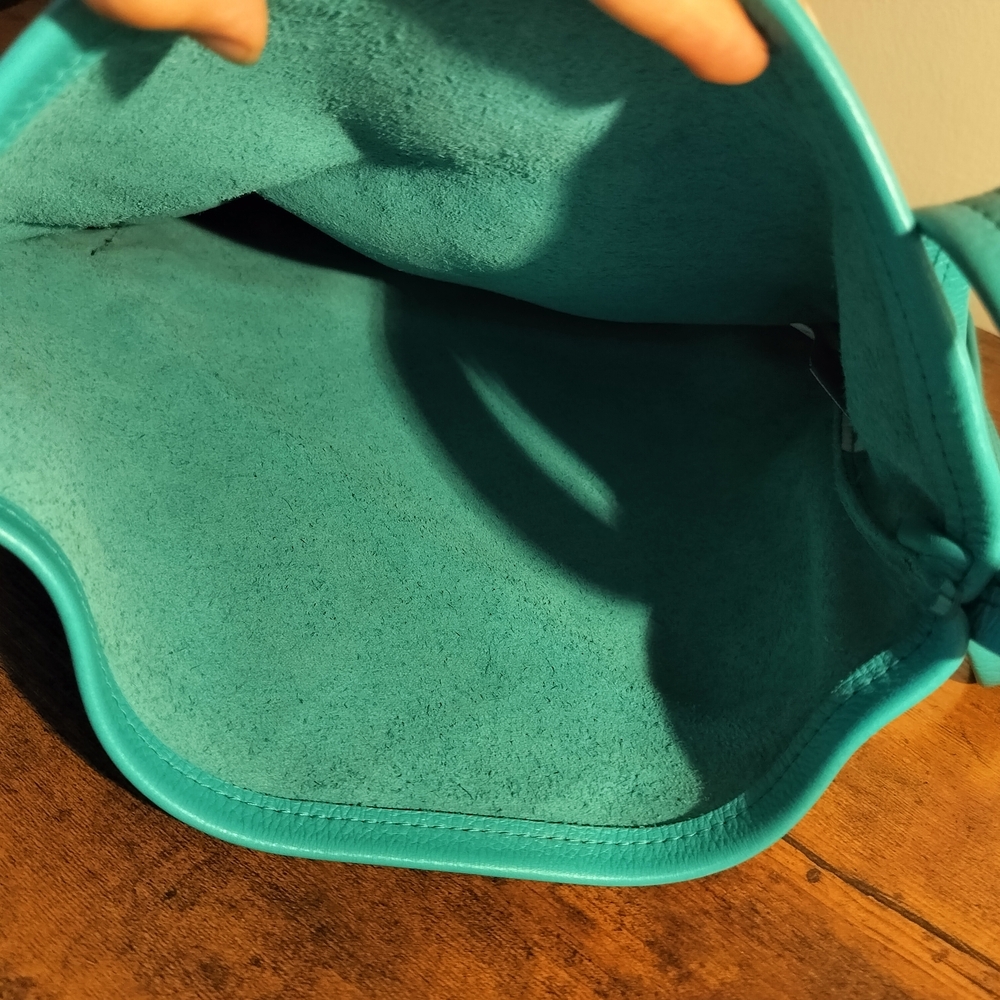 Chic Mint Shoulder Bag - Picture 5 of 12